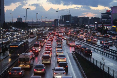 Arabası olan herkesi ilgilendiriyor! Flaş karar, ağustosa kadar süre tanındı