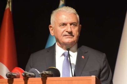 Törende birden rahatsızlanan Binali Yıldırım hastaneye kaldırıldı!