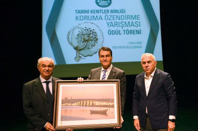 ‘Yaşayan Tarih Hisar İçi Projesi’ne özel ödül