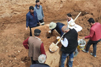 İnşaat temel kazısında bulunmuştu! İçinden çıkanlar...