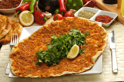 Lahmacun bu sene de şaşırtıyor! 'Bu kadar da olmaz' dedirtecek fiyat, gerçek oldu