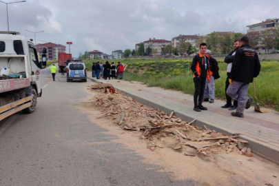 Bursa'da sürücüsünün kontrolünden çıkan TIR ortalığı savaş alanına çevirdi!