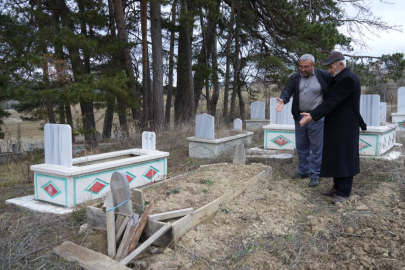 Ceset kaçırmaya başladılar! Mezarların durumunu gören köylüler isyanda!