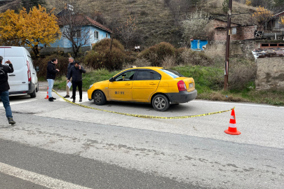 Takside vahşet! Gözü döndü, boğazını keserek öldürdü...