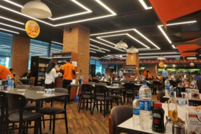 Bursa'nın ünlü restoran zincirinden 'yeni yıl' şoku! Fiyatları görenlerin ağzı açık kaldı...