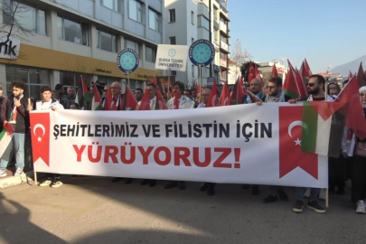 Bursa’da üniversite öğrencileri şehitler ve Filistin için yürüdü