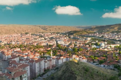 Bayram öncesi herkes oraya akın etti! Yoğunluk oluştu... Yaptırmak için sıraya girdiler!